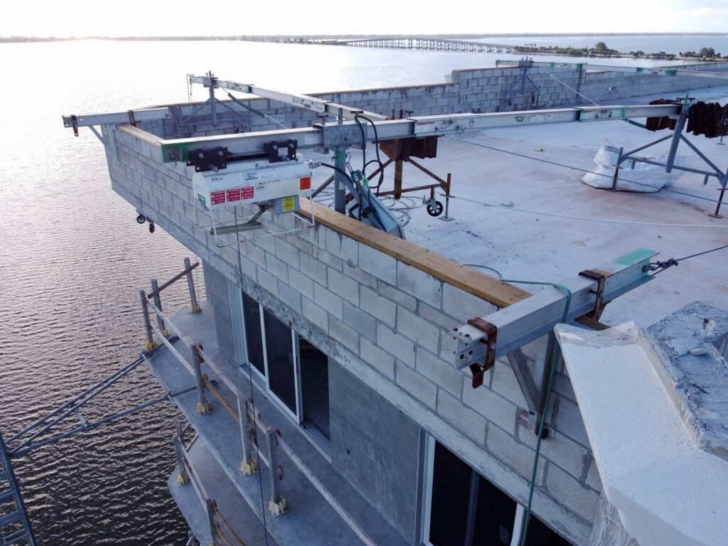 A Beta Max Leo Hoist on a masonry project jobsite.