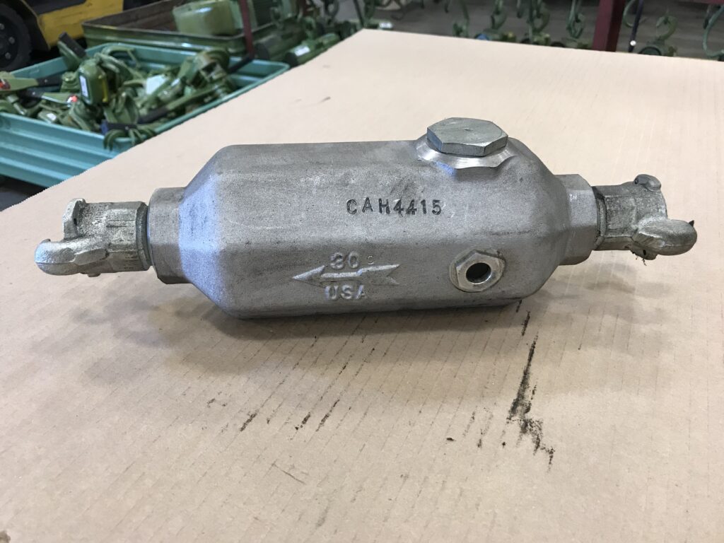 Product picture of a constant-feed pneumatic lubricator oiler from LGH.